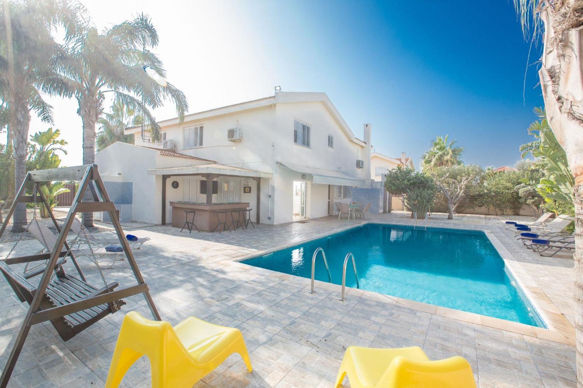 Villa At26 *